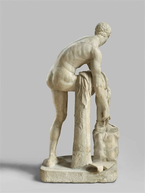 hermes atando as sandálias sala louvre